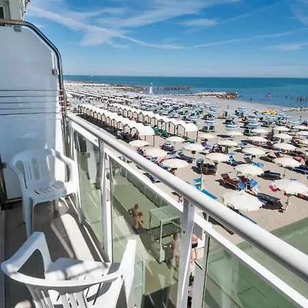 International Direttamente Sulla Sabbia ホテル