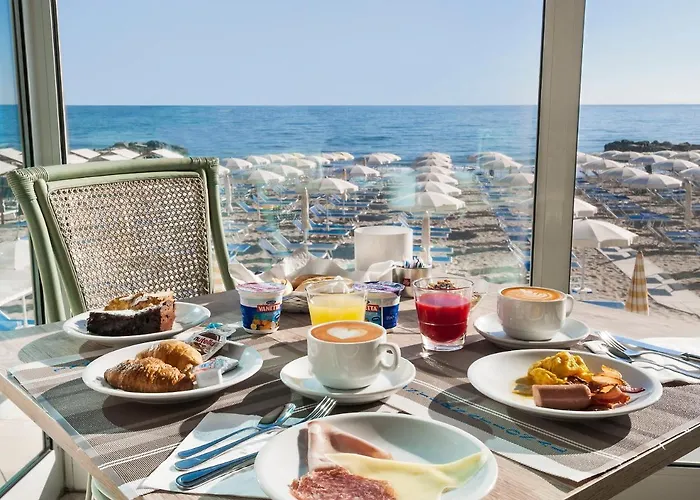 Hotell International Direttamente Sulla Sabbia