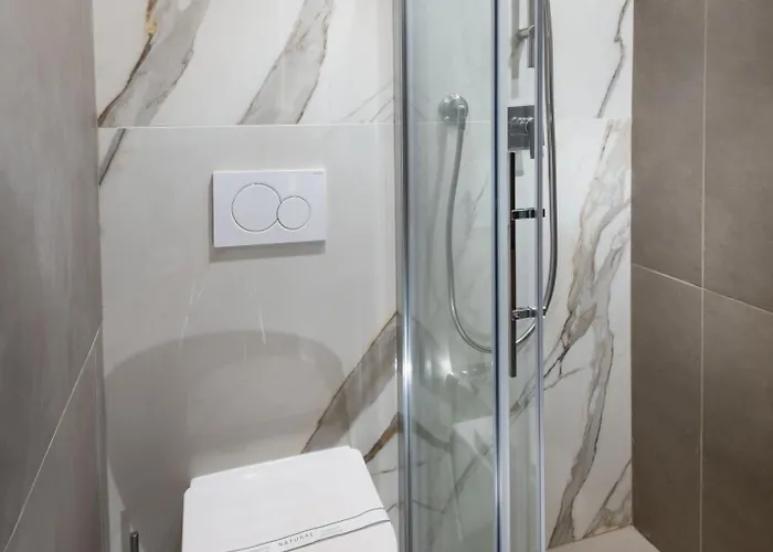 Hotell International Direttamente Sulla Sabbia 3*