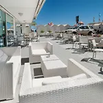 Hotel International Direttamente Sulla Sabbia