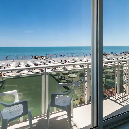 International Direttamente Sulla Sabbia Misano Adriatico