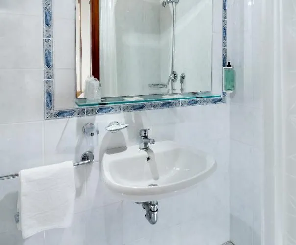 International Direttamente Sulla Sabbia Hotel 3*